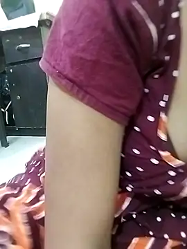 Snapshot of Hot-Sneha2 chatting on 06-19-26, 05:46 Hot-Sneha2 online show from 06-19-26, 05:46