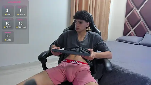 Ithan Hott online show from 07-11-26, 04:24