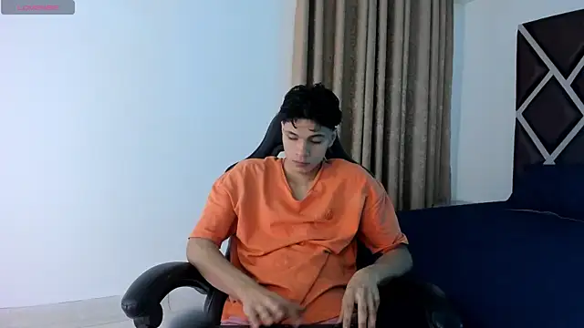 Ithan Hott online show from 07-04-26, 03:46