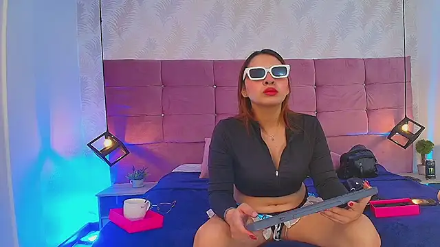 Snapshot of CelesteNeirafg chatting on 06-16-26, 05:35 CelesteNeirafg online show from 06-16-26, 05:35