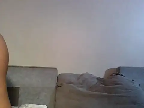 Snapshot of Cutie_blondiey chatting on 06-12-26, 03:21 Cutie blondiey online show from 06-12-26, 03:21