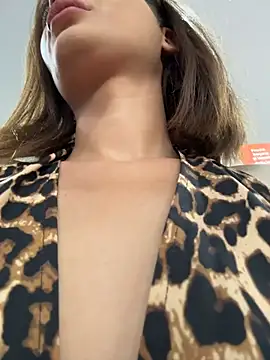 Snapshot of chloenyx chatting on 06-20-26, 12:54 chloenyx online show from 06-20-26, 12:54