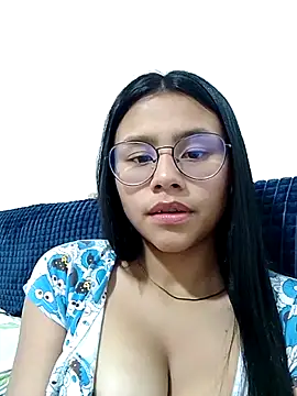 Sofielovee-01 online show from 06-20-26, 01:32