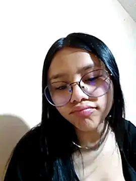 Sofielovee-01 online show from 07-24-26, 12:50