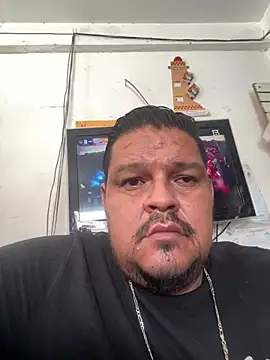 Snapshot of fercho25rv chatting on 06-26-26, 11:32 fercho25rv online show from 06-26-26, 11:32