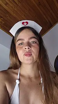 Snapshot of Niky_Bloom chatting on 06-10-26, 11:44 Niky Bloom online show from 06-10-26, 11:44