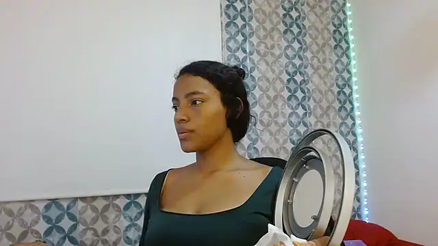 Snapshot of Isabellacarson chatting on 07-08-26, 05:35 Isabellacarson online show from 07-08-26, 05:35