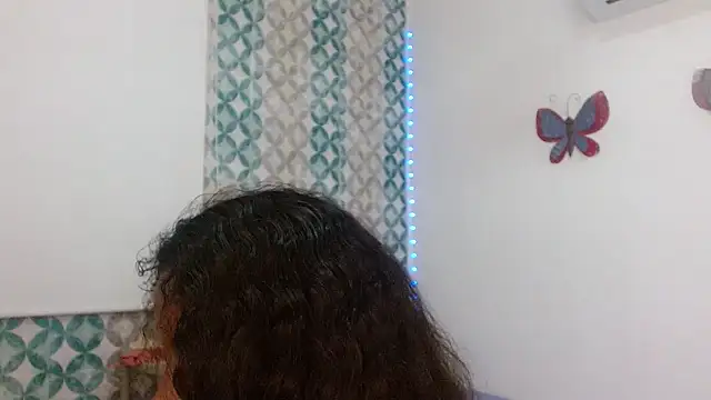 Snapshot of Isabellacarson chatting on 06-21-26, 04:57 Isabellacarson online show from 06-21-26, 04:57
