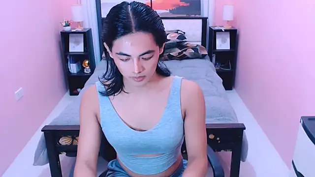 Snapshot of MiamoreAmara69 chatting on 08-06-26, 08:59 MiamoreAmara69 online show from 08-06-26, 08:59