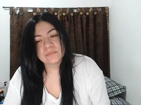 Snapshot of Luna-dark chatting on 07-14-26, 02:38 Luna-dark online show from 07-14-26, 02:38