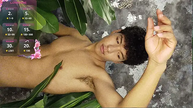 Snapshot of Maximiliano_Young chatting on 06-29-26, 12:27 Maximiliano Young online show from 06-29-26, 12:27