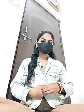 Snapshot of savita97567 chatting on 06-10-26, 11:39 savita97567 online show from 06-10-26, 11:39