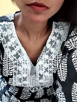 Snapshot of Hotty_Ishu chatting on 06-09-26, 05:41 Hotty Ishu online show from 06-09-26, 05:41