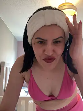Snapshot of ArabianTemptress chatting on 07-29-26, 04:50 ArabianTemptress online show from 07-29-26, 04:50