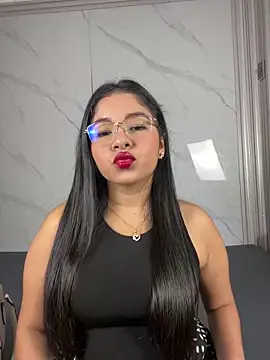 Snapshot of ValentinaLuciana chatting on 06-08-26, 01:22 ValentinaLuciana online show from 06-08-26, 01:22