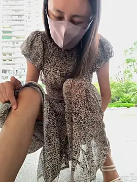 Snapshot of Xiao_Mao_meow chatting on 06-07-26, 01:44 Xiao Mao meow online show from 06-07-26, 01:44