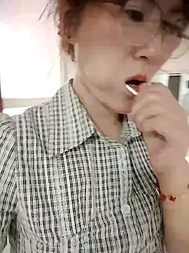 gaoyan880526 online show from 06-18-26, 10:31