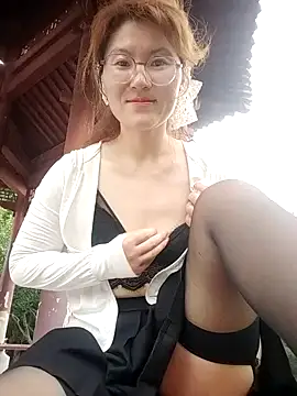 gaoyan880526 online show from 06-17-26, 09:30
