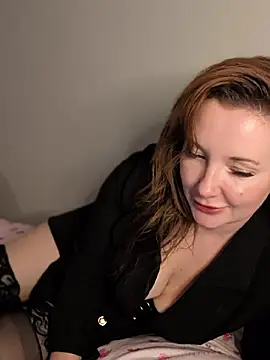 Snapshot of SirenZara chatting on 07-13-26, 12:15 SirenZara online show from 07-13-26, 12:15