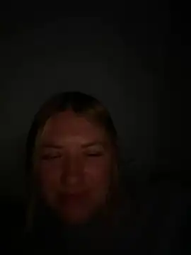 Snapshot of allyanalangell chatting on 07-23-26, 08:22 allyanalangell online show from 07-23-26, 08:22