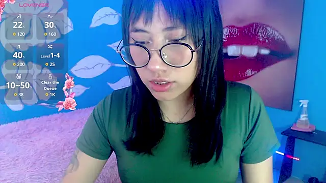 Snapshot of eli_doll chatting on 06-03-26, 11:22 eli doll online show from 06-03-26, 11:22