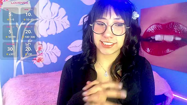 Snapshot of eli_doll chatting on 07-13-26, 11:20 eli doll online show from 07-13-26, 11:20