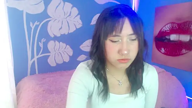 Snapshot of eli_doll chatting on 06-30-26, 11:10 eli doll online show from 06-30-26, 11:10