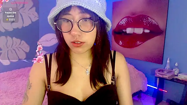 Snapshot of eli_doll chatting on 06-01-26, 11:32 eli doll online show from 06-01-26, 11:32