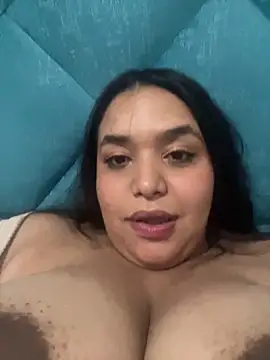 Snapshot of isisjhonson777 chatting on 06-10-26, 05:08 isisjhonson777 online show from 06-10-26, 05:08