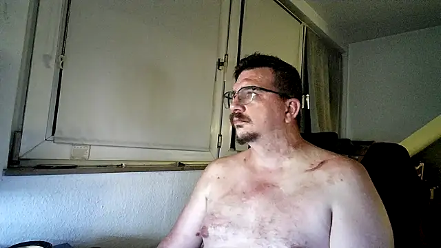 Redtaiger online show from 06-26-26, 09:42