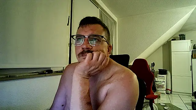 Redtaiger online show from 05-30-26, 10:37