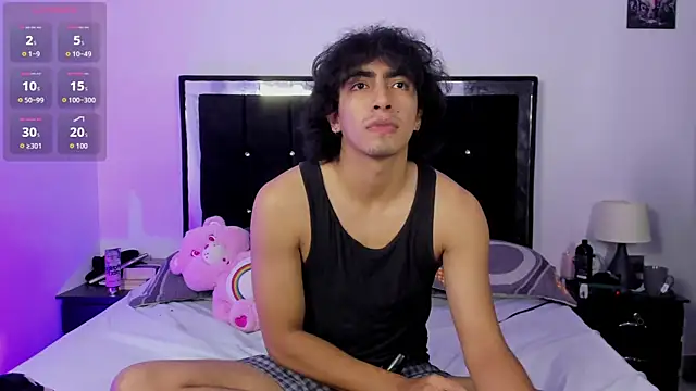Shy Mateo online show from 06-09-26, 11:06