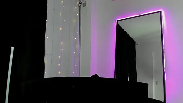 ScarlettJhonsonn online show from 06-06-26, 12:38