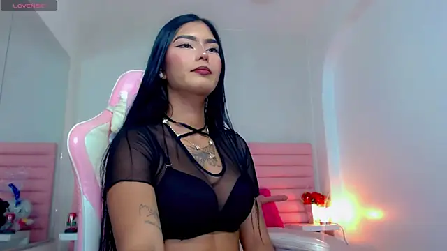 Snapshot of katiuska_lovely chatting on 07-04-26, 05:03 katiuska lovely online show from 07-04-26, 05:03
