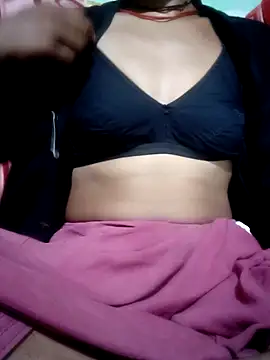 Snapshot of Aarti9080 chatting on 07-29-26, 04:17 Aarti9080 online show from 07-29-26, 04:17