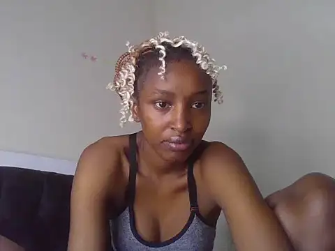 Snapshot of multi_sweety chatting on 07-26-26, 10:00 multi sweety online show from 07-26-26, 10:00