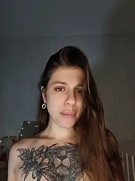 Eileenmurrr online show from 06-19-26, 04:40