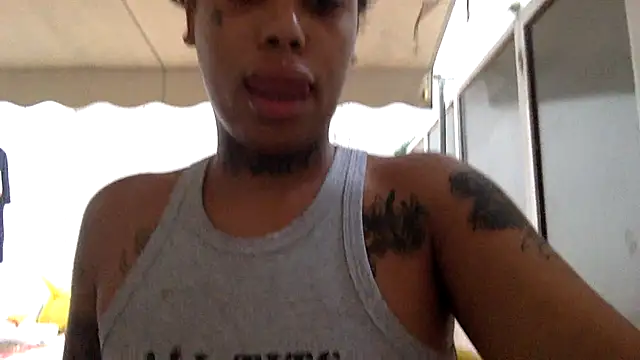 Snapshot of Kira_nyxx chatting on 07-13-26, 03:55 Kira nyxx online show from 07-13-26, 03:55