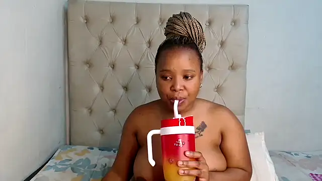 Lihle 00 online show from 07-24-26, 03:41