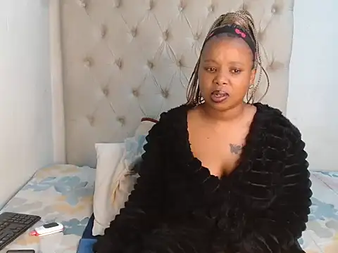 Lihle 00 online show from 07-12-26, 10:32