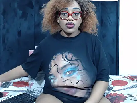 Snapshot of SultryDivax chatting on 07-14-26, 11:33 SultryDivax online show from 07-14-26, 11:33