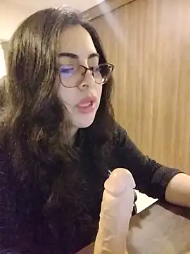 Roxxy Sade online show from 06-17-26, 12:00