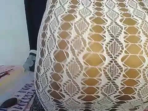 Snapshot of shygirlxx30 chatting on 06-02-26, 10:10 shygirlxx30 online show from 06-02-26, 10:10