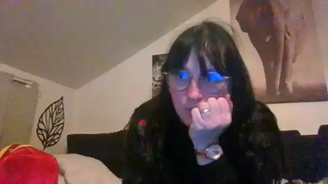 Snapshot of sexujuly88 chatting on 11-12-25, 10:35 sexujuly88 online show from 11-12-25, 10:35