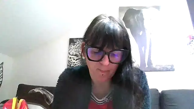 Snapshot of sexujuly88 chatting on 06-11-26, 07:16 sexujuly88 online show from 06-11-26, 07:16