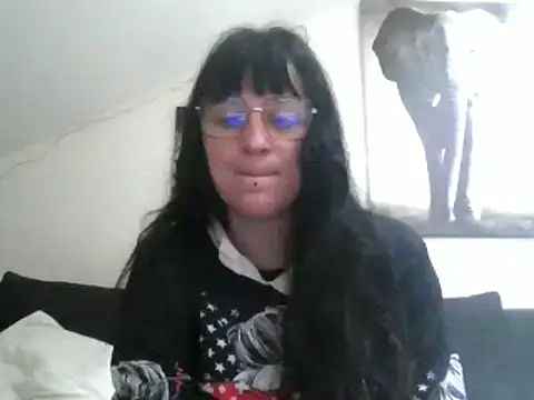 Snapshot of sexujuly88 chatting on 03-21-25, 07:00 sexujuly88 online show from 03-21-25, 07:00