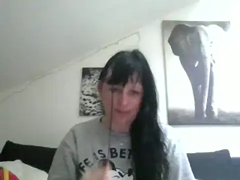 Snapshot of sexujuly88 chatting on 03-20-25, 06:52 sexujuly88 online show from 03-20-25, 06:52