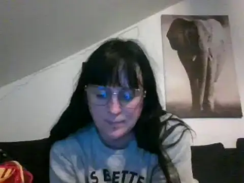 Snapshot of sexujuly88 chatting on 02-17-25, 10:05 sexujuly88 online show from 02-17-25, 10:05