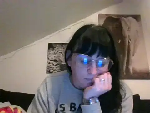 Snapshot of sexujuly88 chatting on 03-19-25, 10:09 sexujuly88 online show from 03-19-25, 10:09