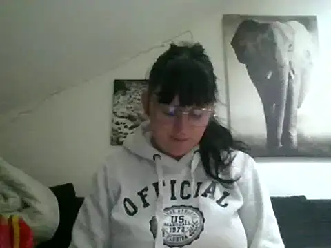 Snapshot of sexujuly88 chatting on 02-25-25, 08:25 sexujuly88 online show from 02-25-25, 08:25